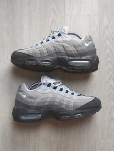 Nike 95, Next Shoes, All Nike Shoes, Shoe Wishlist, Street Fashion Men Streetwear, Shoe Inspo, Swag Shoes, Air Max 95, Streetwear Men Outfits