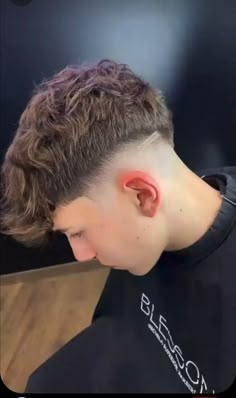 Missy Hairstyles Men, Low Mid Fade Curly Hair, Best Hairstyles For Men New Looks, Mid Fade Textured Fringe, Heavy Fringe Men, Mid Fade Fringe, Bulky Drop Fade, Fringe Hairstyles Men, Low Mid Fade