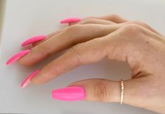 * For Thumb Rings, two sizes larger than your ring finger is accurate 80% of the time RING SIZING METHOD * Measure your Thumb/Finger using a string or Dental Floss * With a piece of string or dental floss, wrap it snugly but not tight at the part of the thumb/finger where you want the ring to lay and mark it where the ends meet. * Lay your measured string on the mm side of a ruler and get a mm measurement. * Look up your size on the chart below. For THUMBS most people wear between a size 8 * 10 Thumb Rings For Women Gold, Minimalist Pink Rings For Everyday Wear, Minimalist Pink Stackable Rings For Everyday, Minimalist Pink Rings For Everyday, Pink Minimalist Midi Rings, Dainty Thumb Rings, Thick Thumb Ring, Rose Gold Thumb Ring, Minimalist Everyday Pink Rings