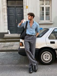 Linen dressed up Look 80s, Money Men, Money Clothes, Mens Smart Casual Outfits, Herren Style, Smart Casual Men, Mens Casual Dress Outfits, Men Stylish Dress