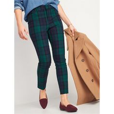 Green And Blue Plaid Pixie Pants. Green Plaid Pants Outfit, Blue Plaid Pants Outfit, Checkered Pants Outfit, Blue Plaid Pants, Green Plaid Pants, Brown Pants Outfit, Plaid Pants Outfit, Colour Combinations Fashion, Pixie Pants