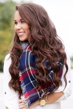 Gorgeous Effortless Waves on @katlynmaupin who is all smiles with her Chocolate Brown Luxy Hair Extensions <3 #LuxyHairExtensions Brown Hair Cuts, Coffee Brown Hair, Coffee Hair, Golden Brown Hair, Chocolate Brown Hair Color, Bronde Hair, Luxy Hair, Brown Hair Color, Chocolate Brown Hair