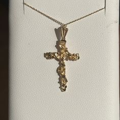 14 Karat Gold Cross With Chain 20 Inches Only Reasonable Offers Please Beautiful Condition Definitely Not Sold From Melt. Cross Gold Necklace, Catholic Cross Necklace, Catholic Cross, Cross Necklaces, Christmas Board, Gold Cross Necklace, Pretty Jewelry, Diamond Cross, Gold Cross