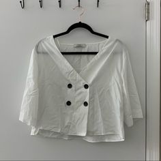 Super Cute! Never Worn Wrinkles From Being In Storage But Will Steam Before Shipping White V-neck Blouse With Buttons, Chic Cropped Shirt With Button Closure, White Cropped Top With Buttons, Chic Cotton Tops With Buttons, White Button Closure Top For Workwear, Trendy Tops With Button Closure For Brunch, Chic Tops With Button Closure For Brunch, Trendy Button Tops For Brunch, Chic White Top With Buttons