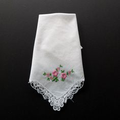 This is a lovely vintage cotton handkerchief with embroidered pink flowers and lace in one corner. Excellent vintage condition. Measurements:  26 cms x 26 cms (10" x 10"). All my vintage linen has been freshly laundered and pressed ready for use. Diy Felt Animals, Embroidered Handkerchief, Diy Felt, Vintage Linen, Felt Diy, Felt Animals, Vintage Cotton, Vintage Linens, Lace Detail