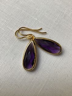 Simple classic bezel set plum drops are going to becoming your everyday favorite's Purple Gemstone Teardrop Earrings, Classic Teardrop Purple Earrings, Wedding Jewelry Earrings, Plum Purple, Wedding Earrings, Purple Amethyst, Bezel Setting, Jewelry Art, Wedding Jewelry