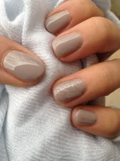 Light Gel Nails Short, Nails Inspiration Neutral Colors, Light Gray Gel Nails, Light Nail Colors Winter, Very Short Nails Winter, Beige Nails Short Square, Work Nails Professional Winter, Pale Colour Nails, Gel Manicure Colors Winter