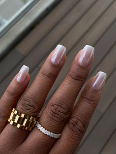 Pearl Nails Black Women, Black Girls Nails Ideas, Clean Nails Look, Nails On Black Skin, Ivory Nails, Classy Nail Art Ideas, American Nails, Minimal Nails