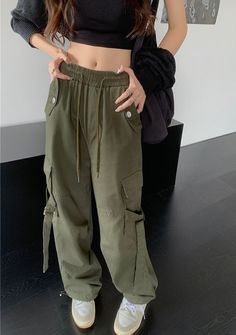 High Waist Loose Cargo Pockets Pants Womens Black Cargo Pants, Baggy Aesthetic, Straight Sweatpants, Trousers Women Wide Leg, Women Cargo Pants, Pants Y2k, Baggy Cargo Pants, Pockets Pants, Retro Streetwear