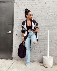 Apartment Shopping Outfit, Jean Jacket Outfits Black Women Summer, Cute Rainy Date Outfits, Grown Women Outfits Winter, April Spring Outfits, Cute Spring Date Outfits, Casual Date Night Outfit Fall 2024, Brunch Outfit Black Woman Baddie, Spring Date Night Outfit Casual