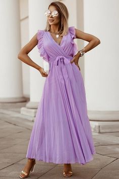 Lilac A-Line Sleeveless V-Neck Maxi Dress Pink Holiday Dress, Gorgeous Summer Dresses, Pleated Chiffon Skirt, Dress Cake, Dress Chiffon, Flowing Dresses, Long Dress Casual, Solid Color Dress, Pleated Maxi Dress