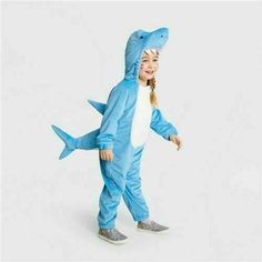 Hyde and Eek Blue Shark Halloween Toddler Costume Size 18-24 Months Brand New. Comes in original package. Size: 18-24 Months Toddler (Height: 31-35.5 Inch and Weight 23.5-28lbs). Includes pullover costume (other accessories sold separately). Quick fast free shipping! Our products are all packaged securely and handled with care by real hard working people. Toddler Shark Costume, Halloween Costume Jumpsuit, Shark Halloween Costume, Shark Halloween, Shark Costume, Halloween Kids Costumes Girls, Monkey Costumes, Halloween Infantil, Costume Jumpsuit