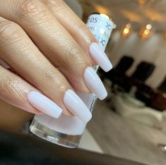 white bunny dnd gel Dnd 057 White Bunny, Dnd White Colors, Dc Gel Nail Polish, Opi Manicure, Wishlist Board, Dc Collection, Dnd Gel Polish, Red Carpet Manicure, Bunny Nails