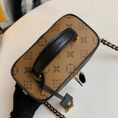 LOV2 Bags - Fashion Bags 1955 Most of the Bags comes with dust bag, tags with A+ Excellent Quality; Contact us if you've any questions in your mind. Luxurious Bags, Trendy Tote, Debit Cards, Cute Bag, Bags Shoes, Bag Tags, Crossbody Shoulder Bag, Cambodia, Louis Vuitton Bag