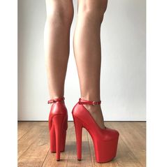 Clothing Fails, Business Professional Outfits, Platform High Heel Shoes, Ladies Wear, Red High Heels, Hot Heels, Walk This Way, Business Professional, Red High