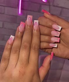 Pink Nail Birthday Set, Short Square Acrylic Nails Summer Colors, Baddies Nails Short, Broken Nails, Subtle Nails, French Tip Acrylic Nails, Simple Acrylic Nails