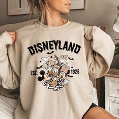 Vintage Disneyland Est 1928 Halloween Sweatshirt Disneyland Fall Outfit, Disneyland October Outfits, October Disney Outfits, Disneyland Halloween Outfit, Disneyland Outfits Fall, Disney Halloween Outfits, Fall Disney Outfits, Disneyland 2023, Disneyland Sweatshirt