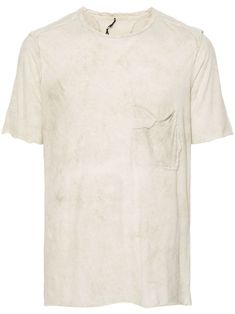 beige cotton soft jersey distressed finish raw-cut finish seam detailing round neck short sleeves chest patch pocket straight hem Red Wing Boots, Distressed Shirt, White Tee Shirts, 1017 Alyx 9sm, Streetwear Mens, T Shirt Vest, White Shirts, Costume Design, White Tshirt