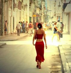 Mexico Street Style, Mexico Photoshoot, Latina Culture, Chilli Spice, Latina Vibes, Aries Rising, Latina Baddie, City Photoshoot, 00s Mode