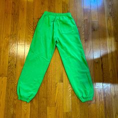 Sp5der Worldwide Sweatpants “Slime Green” Size Small. Condition Is New With Defects. Shipped With Usps Priority Mail. I Accept Offers Green Sweatpants For Loungewear, Trendy Green Joggers, Trendy Green Cotton Sweatpants, Green Joggers With Elastic Waistband For Streetwear, Green Tapered Leg Sweatpants With Elastic Waistband, Trendy Green Joggers With Elastic Waistband, Green Straight Leg Bottoms For Loungewear, Green Straight Leg Loungewear Bottoms, Green Tapered Leg Joggers With Elastic Waistband