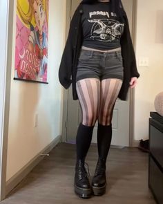 Clementine on tiktok 🩶 Fire Clothes, Goth Glam, Summer Goth, Aesthetic Outfit Ideas, Girl Inspiration, School Fashion, Fit Inspo