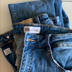 Light Denim High Rised Skinny Jeans. Never Worn Zara Frayed Hem Denim Jeans, Zara Jeans With Frayed Hem, Zara Blue Jeans With Frayed Hem, Zara Stretch Blue Jeans, Zara Jeans, Jeans Color, Light Denim, High Jeans, Colored Jeans