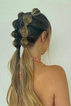 13 Great Ways To Do Bubble Braids Ponytail Hairstyles Concert, Concert Hairstyles Long Hair, Festival Ponytail Hairstyles, Rave Hair Ponytails, Braided Hairstyles Festival, Long Hair Festival Hairstyles, Hairstyles For Concerts Long Hair, Festival Braided Hairstyles, Festival Outfits Modest