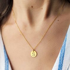 "14K Real Gold Custom Disk Necklace, Personalized Tiny Solid Gold Charm Pendant , 14k Solid Gold Engravable Multi Tag Disc Pendant, Gift Her P E R S O N A L I Z E D ∙ J E W E L R Y ❤ Handmade with love ❤ 🧿 Welcome to GDjeweltr. All our jewelery is made by handmade in our workshop as custom. The most unique gift you can find for you and your loved ones ♥ Please take a look my store to see our handmade necklaces, rings, earrings and bracelets collection. ⭐ Item Details: * Material: 14K Solid Gold Round 14k Gold-tone Charm Necklaces, Round Gold-tone 14k Gold Charm Necklace, Round 14k Gold-tone Charm Necklace, Dainty Gold Custom Necklace With Round Pendant, Gold Dainty Round Pendant Custom Necklace, Classic Gold Round Charm Necklace, Gold Necklace With Round Disc, Gold Initials Necklace For Everyday, Everyday Gold Initials Necklace