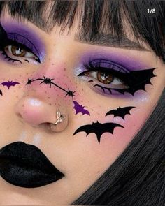 Bat Makeup, Creepy Halloween Makeup, Cute Halloween Makeup, Halloween Eye Makeup, Halloween Makeup Inspiration, Halloween Eyes, Halloween Makeup Easy, Cream Makeup