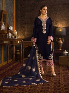 Kameez Designs Pakistani, Velvet Salwar Kameez, Velvet Salwar, Zainab Chottani, Sobia Nazir, Kameez Designs, Embroidered Cross, Pakistani Party Wear, Dress Name