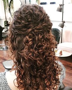 Naturally Curly Half Up Wedding, Half Up Half Down Wedding Hair Naturally Curly, Half Up Half Down Hairstyles For Curly Hair, Half Up Half Down Curly Wedding Hair, Natural Curly Half Up Half Down, Wedding Hair For Curly Natural Curls, Half Up Half Down Wedding Hair Curly, Wedding Hairstyles For Curly Hair Natural, Naturally Curly Wedding Hair