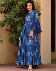 Long Kurta Designs, Kalamkari Dresses, Cotton Gowns, Long Gown Dress, Long Kurti, Salwar Kamiz