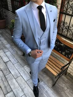 Costume For Men Wedding, Light Blue Suits For Men, Suits For Men Prom, Blue Groom, Wedding Best Man, Wide Leg Jeans Mens, Light Blue Suit, Suit Groom