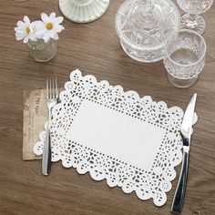 100 Pcs | 7inch x 10inch Rectangle White Lace Paper Doilies, Food Grade Paper Placemats Cupcake Plate, Decorative Placemats, Paper Placemats, St Patrick's Day Decorations, Bird Quilt, Paper Doilies, Wedding Wraps, Lace Doilies, Wedding Table Settings