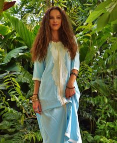 oooooooooooooooooooo ooo This Moroccan Kaftan dress is so cozy, it's definately idea for wearing during the weekend, or when you just want to relax at home. Although this caftan is really cozy, because the style is so elegant, it could be worn for an exotic night in, or when you want to wow your friends at your home party. Or wear it outdoors with boots, great for a BOHO Look. This caftan could be used for maternity-wear as well, and is very comfortable and elegant for the mum to be! I live in L Kaftan Ramadan, Moroccan Kaftan Dress, Moroccan Kaftan, Beach Cover Ups, Resort Dresses, Summer Gifts, Autumn Dress, Cover Ups, Home Party