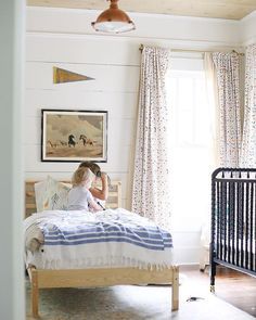 Contemporary Kids Bedroom, Childrens Bedroom Lighting, Jenny Lind, Child Bedroom, Floor Lamp Bedroom, Mid Century Modern Bedroom, Children's Bedrooms, Kid Rooms, Shared Room