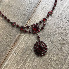 Antique Garnet Necklace, Victorian Bohemian, Deep Color, Period Jewelry, KH - Etsy Polska Vintage Natural Stone Necklace For Formal Occasions, Vintage Natural Stones Necklace For Formal Occasions, Vintage Natural Stone Necklaces For Formal Occasions, Antique Style Necklaces With Natural Stones, Vintage Round Necklaces With Stones, Victorian Jeweled Necklaces, Victorian Round Necklace With Jewels, Victorian Style Round Gemstone Necklace, Formal Garnet Round Pendant Necklace