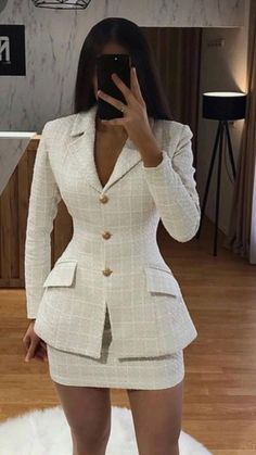 Elegantes Party Outfit, Looks Adidas, Grad Outfits, Cute Professional Outfits, Professional Outfits Women, Business Outfits Women, Look Retro, Stylish Work Attire, Woman Suit Fashion