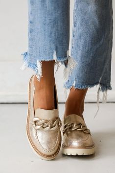 The Going Your Way Gold Platform Loafers are giving us major 90's-chic vibes, and we're not mad about it! These adorable loafers are designed with a metallic faux leather material with an acrylic chainlink detail. They feature a padded insole, a slip-on style, and a platform. Style the Going Your Way Gold Platform Loafers with dresses or denim! Metallic Faux Leather Fabrication Acrylic Chainlink Detail Slip-On Style Padded Insole Platform Runs Big, We Recommend Sizing Down A Full Size Platform H Loafers With Dress, Shoes With Dresses, Sneaker Heels Wedges, Cute Shoes For Women, Half Shoes, Style Loafers, Gold Platforms, Leather Loafers Women, Metallic Flats