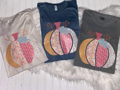 This patchwork pumpkin will look great at the pumpkin patch this year! Bella canvas tee with pumpkin sublimation design. Shirt is unisex fit. Shirt comes in colors shown. Xs-3xl Fall Patchwork Short Sleeve T-shirt, Short Sleeve Patchwork T-shirt For Fall, Patchwork Pumpkin, Upcycle Inspiration, Autumn Shirts, Shirt Patchwork, Aesthetic Gifts, Patchwork Clothes, Pumpkin Shirt