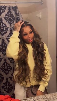 🎀wig: Hairinbeauty Highlight body wave 13x4 lace front wig 🎉30% + Extra 13% OFF With Code: Hairinbeauty13 💕Anniversary 6th Sale 💰Afterpay💰Free & Fast Shipping Shop Now Pay Later with PayPal & Klarna & Afterpay Highlighted Body Wave Wig, Middle Part Wig Styles, Honey Blonde Hair On Dark Skin Women, Highlighted Curly Wig, Honey Blonde Highlights Wig, Sew In Ideas, Wig Pictures, Black Hair Protective Styles, Highlight Color