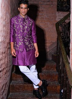 Purple and Silver Bundi Set Juhi Bengani - Men - Fabilicious Fashion Indian Wedding Outfits Guest, Sangeet Outfit For Men, Indowestern Outfits For Men, Kurta Designs Men's, Raw Silk Kurta, Wedding Outfits Indian, Indian Wedding Clothes For Men, Wedding Outfit For Boys, Sangeet Outfit