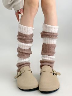 Stay cozy and stylish with our 3 color options knit leg warmers. These versatile leg warmers come in three beautiful colors to match any outfit. Whether you're pairing them with boots, leggings, or skirts, these leg warmers are the perfect accessory to complete your look.   Please note that this product includes one pair of leg warmers only. Choose your favorite color and step up your fashion game with these trendy leg warmers. Kawaii Leg Warmers, Knitted Leg Warmers, Knit Leg Warmers, Steampunk Fashion Male, Gothic Skirts, Steampunk Accessories, Skirt Socks, Pink Suede, Outfits With Hats