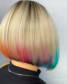 Blonde Hair Color Chart, Stacked Bob Haircuts, Stacked Haircuts, Shape Face, Classic Haircut, Stacked Bob