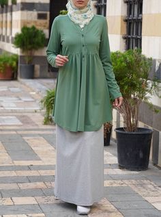 Jersey Blouse with Gathering Green Tunic For Daywear, Casual Solid Color Knee-length Top, Maternity Nursing, Measurement Chart, Color Swatches, Body Size, Measurement Length, Body Measurements, Round Neckline