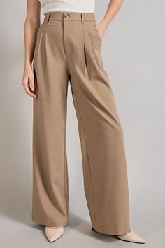 Effortlessly chic and comfortable, our Flowy and Relaxed Straight Leg Pants feature pleats and pockets for added style. They offer all-day comfort. Perfect for dressing up or down, these pants are a versatile addition to your wardrobe.Model Spec: Model is 5'8" and wearing a small.Made in China Style: Casual Print / Pat Straight Leg Pants Women, Long Pants For Women, Straight Trousers Women, Wide Leg Pants For Women, Women Pants Design Trousers, Loose Formal Pants, Pant Trousers Women Outfit, Classic Pants Women, A Line Pants