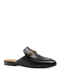 Gucci Women's Princetown Leather Mules Gucci Princetown, Dr Shoes, Fashion Jackson, Buy Gucci, Leather Slippers, Gucci Mules, Leather Mules, Gucci Black, Gucci Shoes