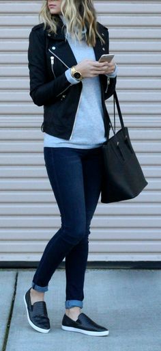 Weekend. I have this, just need the shoes (narrow toe)! Womens Bar Outfits, Cloudy Day Outfit Work, Áo Blu, Fashion Trend Inspiration, Vegan Leather Jacket, Fall Winter Style, Casual Winter Outfits