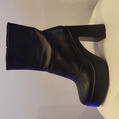 These Brand New Black Leather Boots Have A Retro Vibe With Their Platform Front And Black High Heel. Arriving To Your Estate Brand New Without Original Box. See Photos For Details And Contact Us With Questions. Chunky Platform High Heel Boots For Night Out, High Heel Platform Boots For Night Out, Edgy High Heel Platform Boots For Party, Trendy Round Toe Platform Boots For Night Out, Trendy Platform Boots With Round Toe For Night Out, Trendy Platform Boots For Night Out With Round Toe, Trendy Platform Heeled Boots For Night Out, Trendy Round Toe Heels For Club, Trendy Club Heels With Round Toe