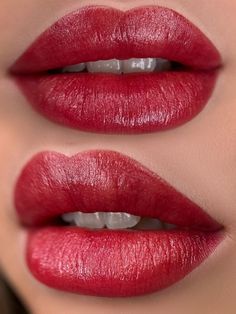 Lips Inspiration, Girls Lipstick, Lipstick Art, Full Lips, Abstract Art Wallpaper, Beautiful Lips, You're Beautiful, Lipstick Makeup